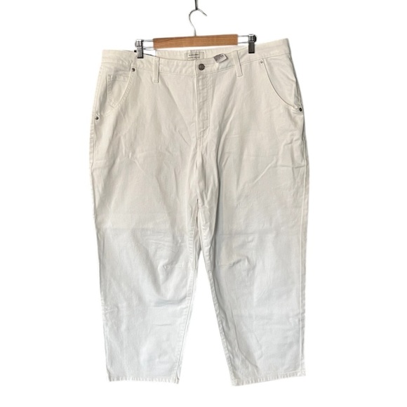 NWT Banana Republic Mid Rise Barrel Leg Jeans - Picture 3 of 11